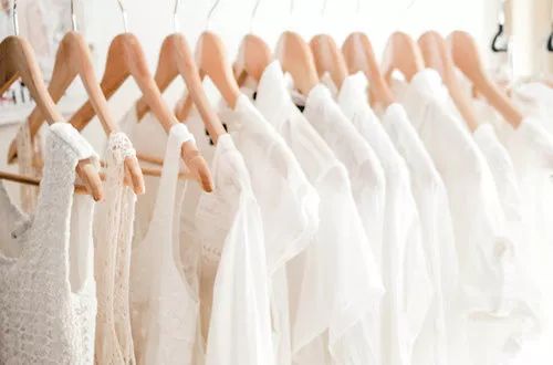 新衣服怎么洗不掉色?只有10%的人做對了!紡織專家揭秘正確洗滌法